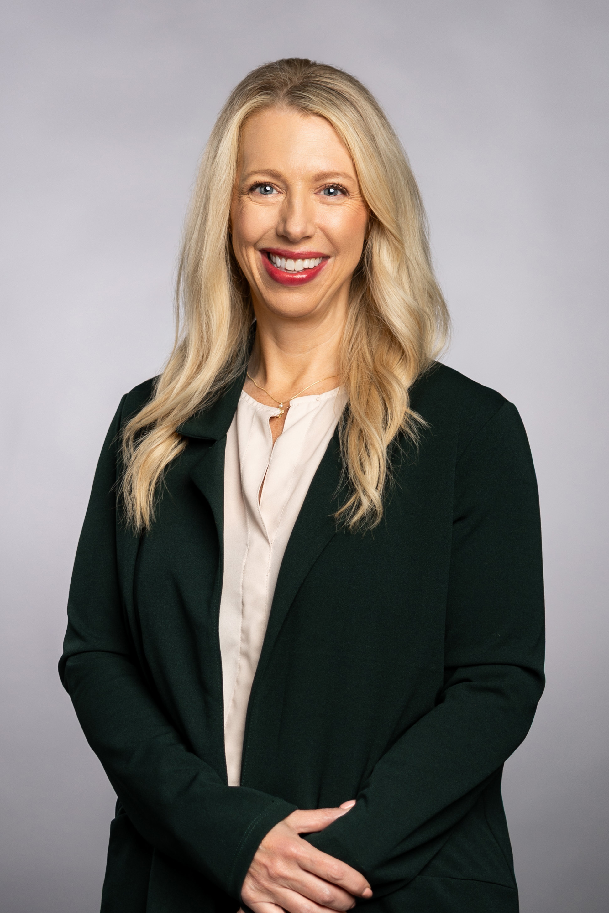 Cara Bahr, B. Comm, CPA